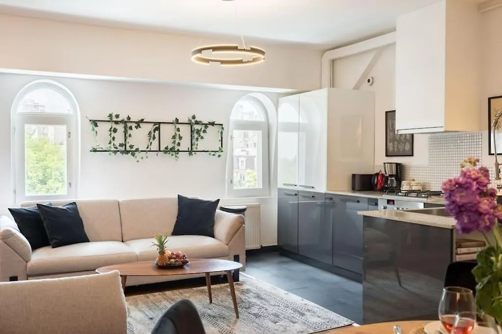 Stunning 2Br Apartment - Ateneu - City Center Bucharest