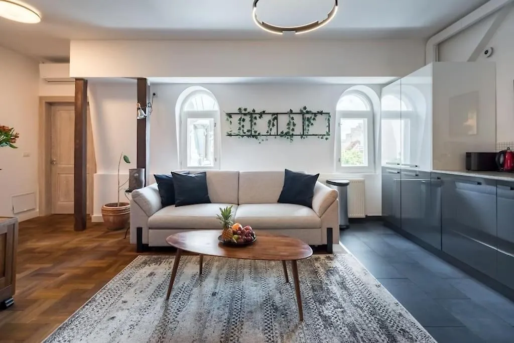 Stunning 2Br Apartment - Ateneu - City Center Bucharest