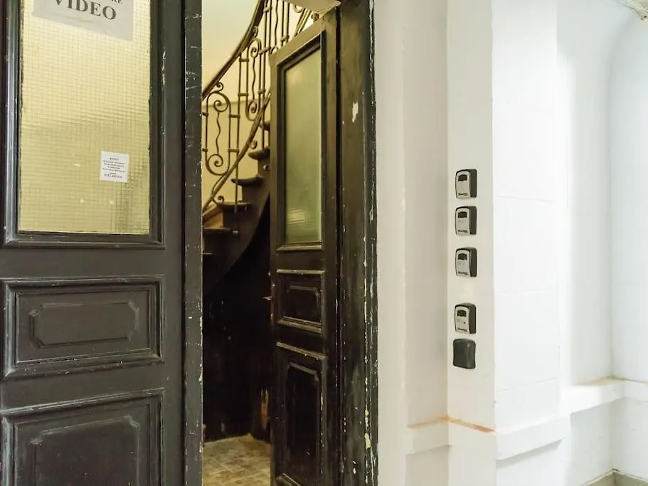 Stunning 2Br Apartment - Ateneu - City Center Bucharest 0*,