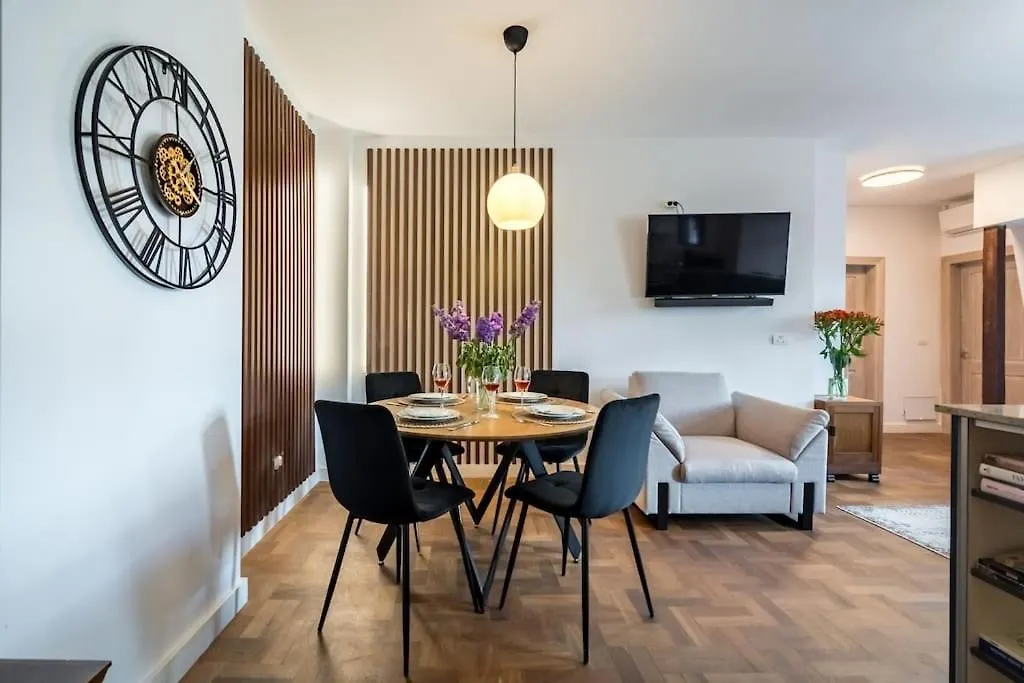 Stunning 2Br Apartment - Ateneu - City Center Bucharest
